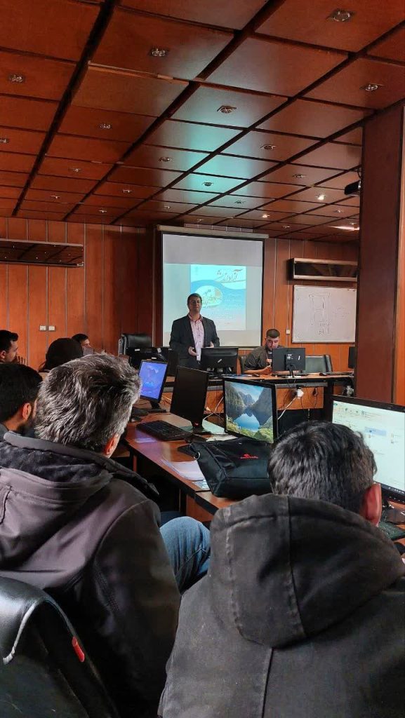 دانشگاه جامع علمی کاربردی انفورماتیک