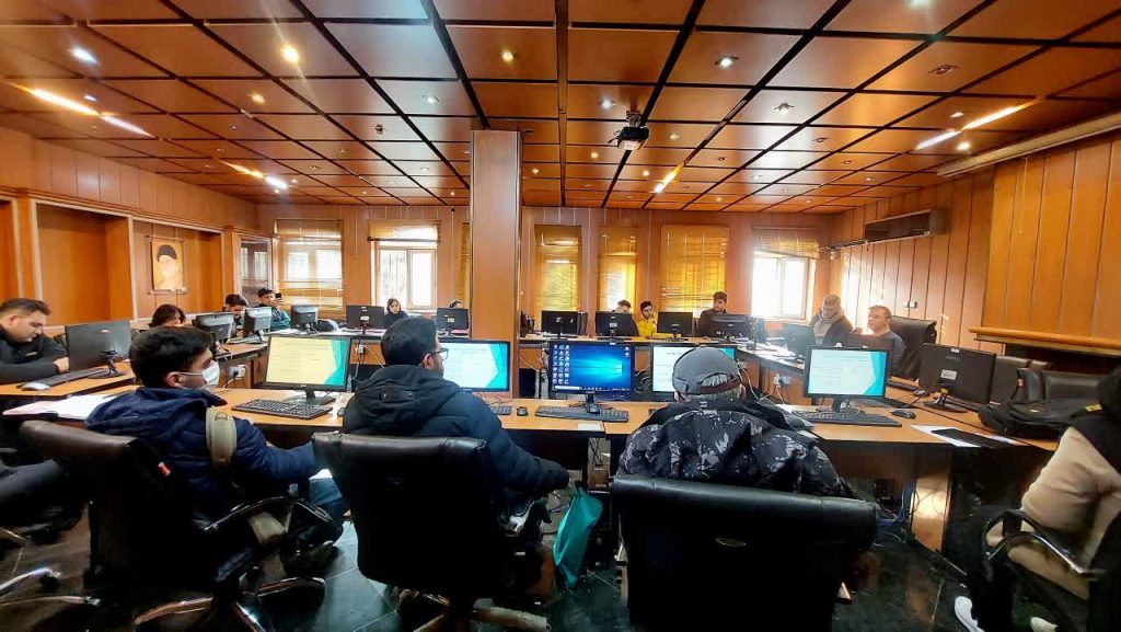 دانشگاه جامع علمی کاربردی انفورماتیک