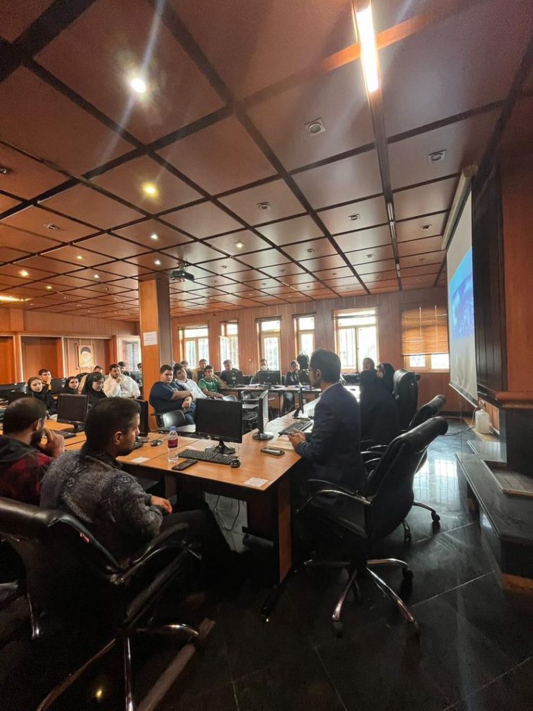 دانشگاه جامع علمی کاربردی انفورماتیک ایران